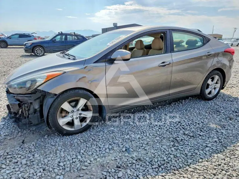 2013 Hyundai Elantra фото