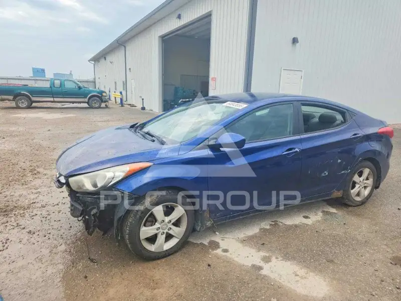2013 Hyundai Elantra фото