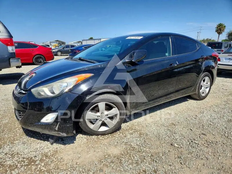 2013 Hyundai Elantra photo