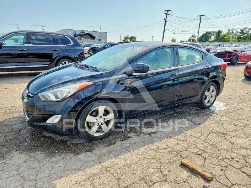 2013 Hyundai Elantra фото