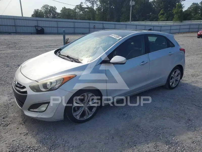 2013 Hyundai Elantra photo