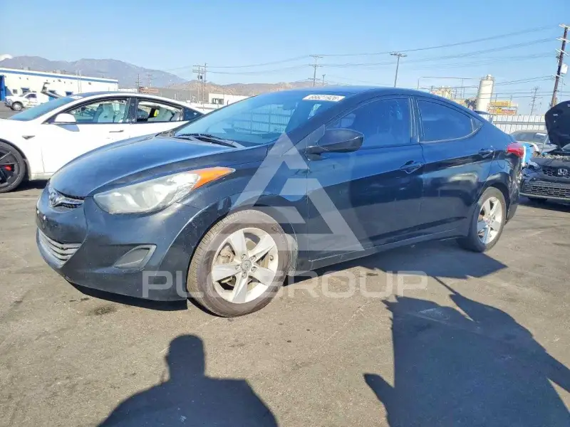 2013 Hyundai Elantra фото