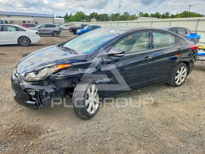 2013 Hyundai Elantra photo