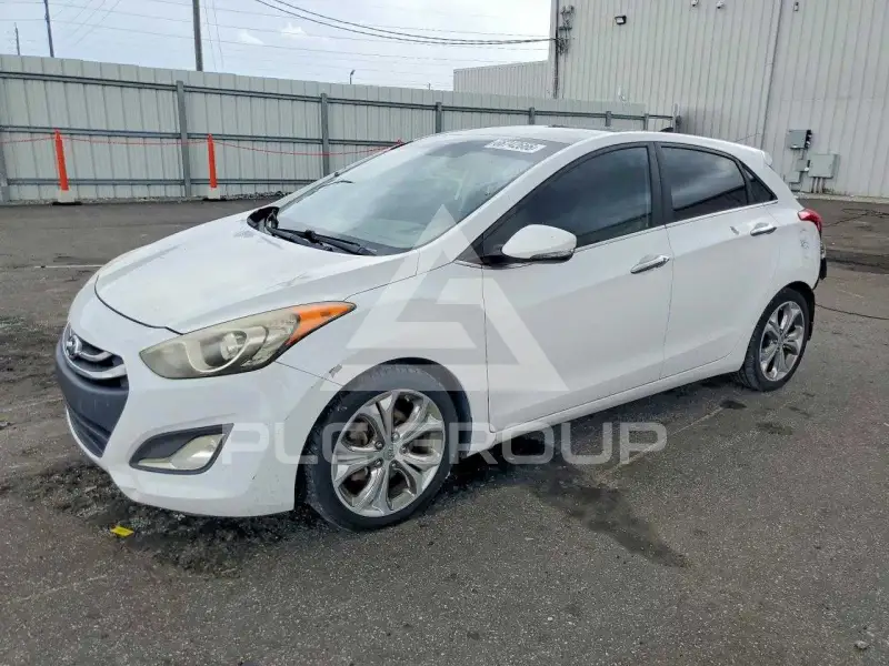 2013 Hyundai Elantra photo