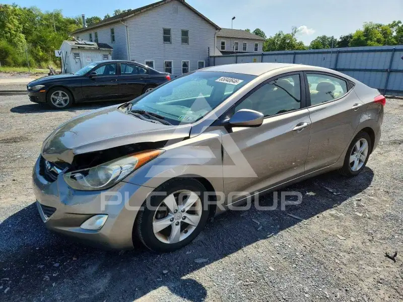 2013 Hyundai Elantra фото