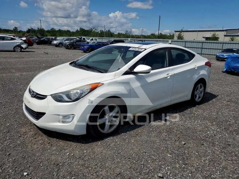 2013 Hyundai Elantra фото
