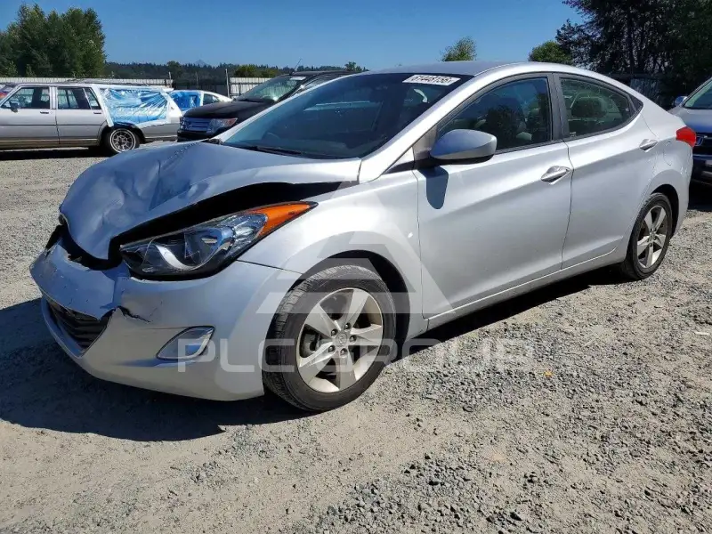 2013 Hyundai Elantra photo