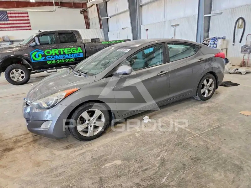 2013 Hyundai Elantra фото