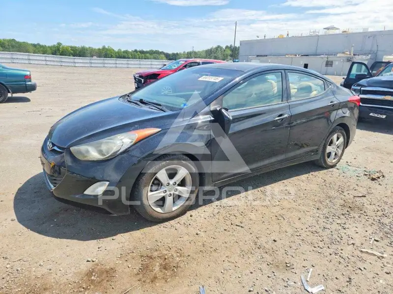 2013 Hyundai Elantra фото
