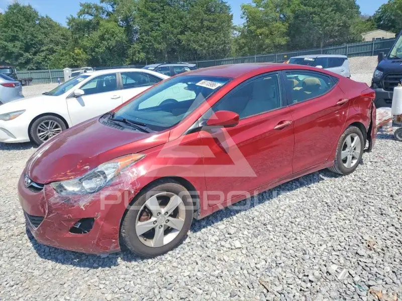 2013 Hyundai Elantra photo