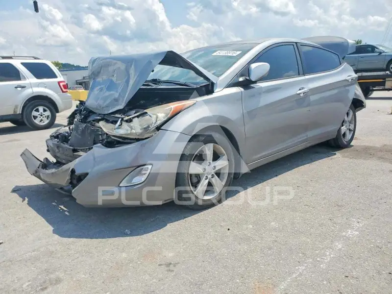 2013 Hyundai Elantra фото