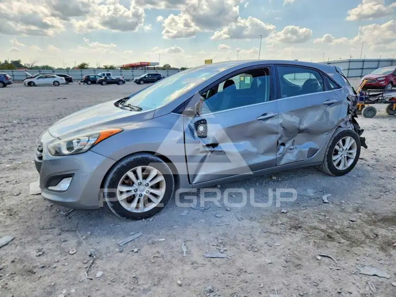 2013 Hyundai Elantra фото