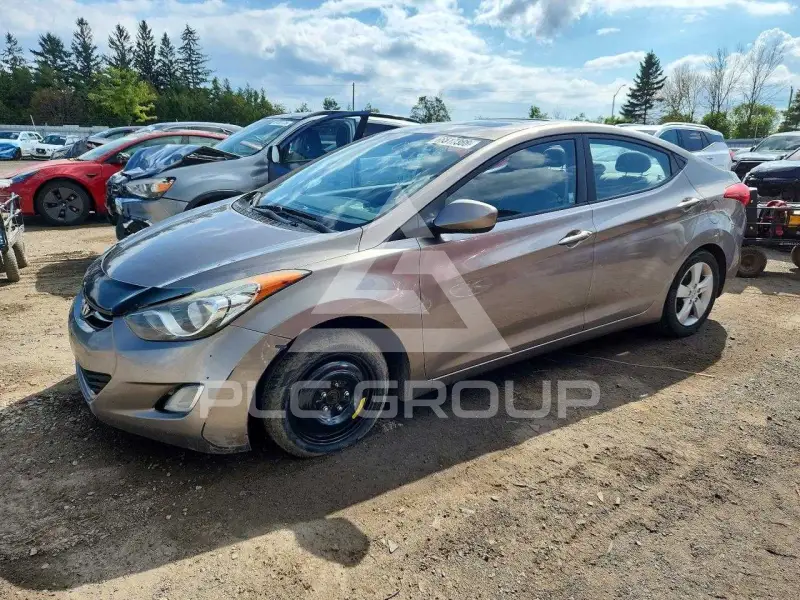 2013 Hyundai Elantra фото
