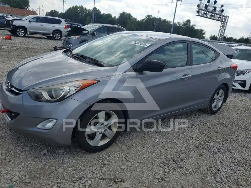 2013 Hyundai Elantra фото