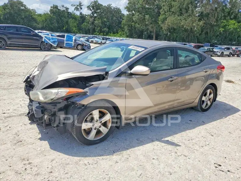 2013 Hyundai Elantra фото