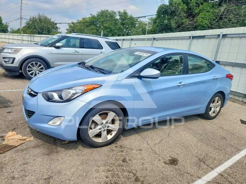 2013 Hyundai Elantra фото
