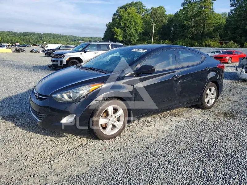 2013 Hyundai Elantra фото