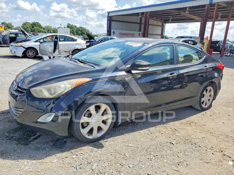 2013 Hyundai Elantra photo