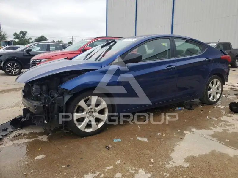 2013 Hyundai Elantra фото