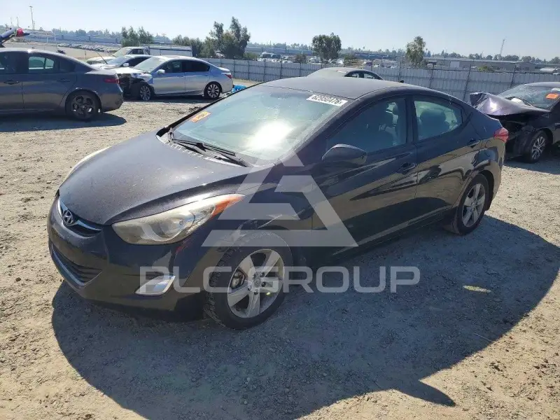 2013 Hyundai Elantra photo