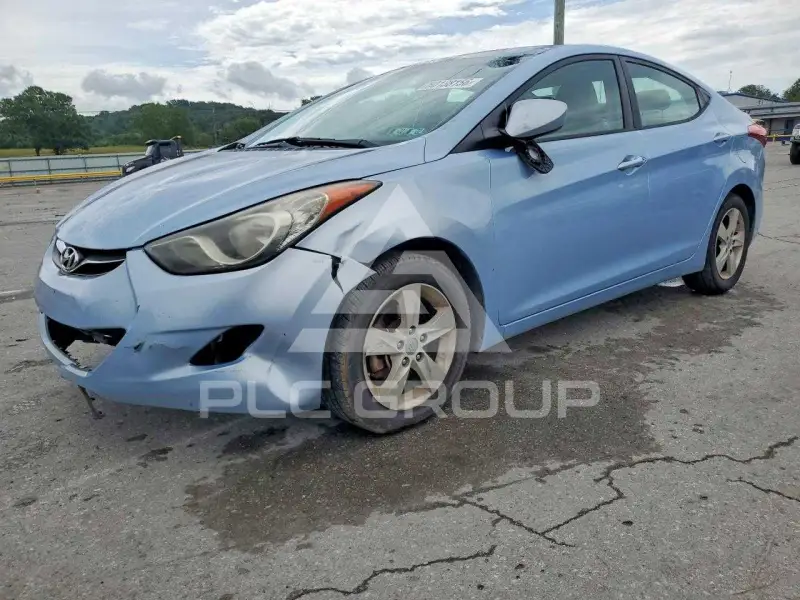 2013 Hyundai Elantra фото