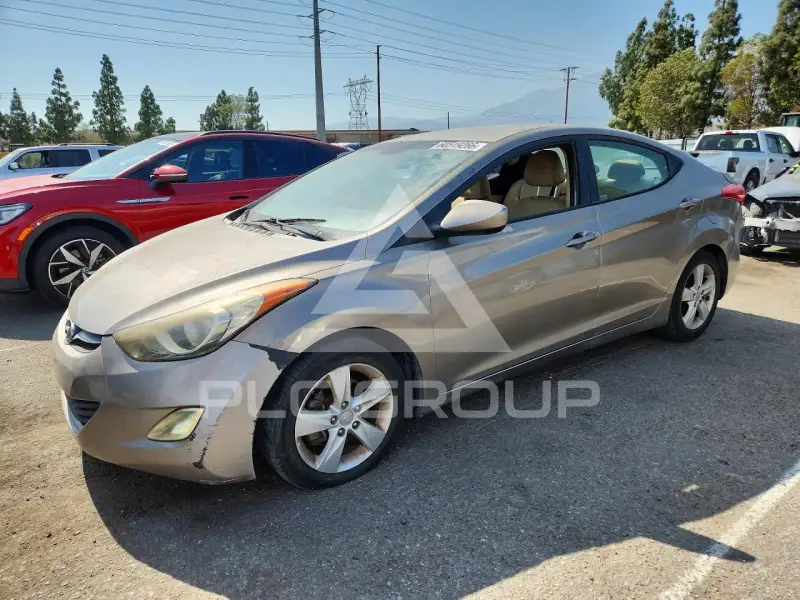 2013 Hyundai Elantra фото
