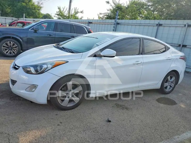 2013 Hyundai Elantra фото