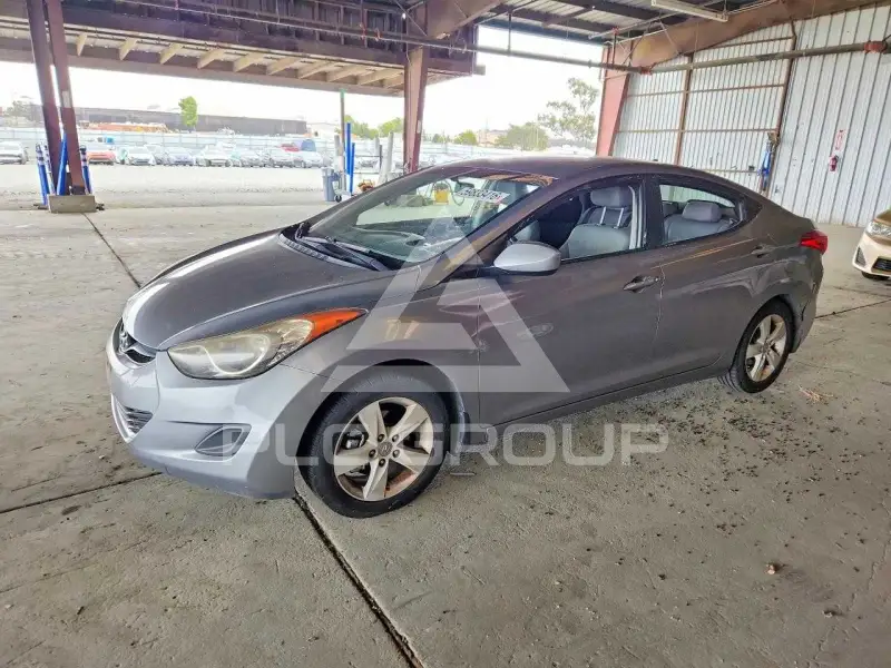 2013 Hyundai Elantra фото