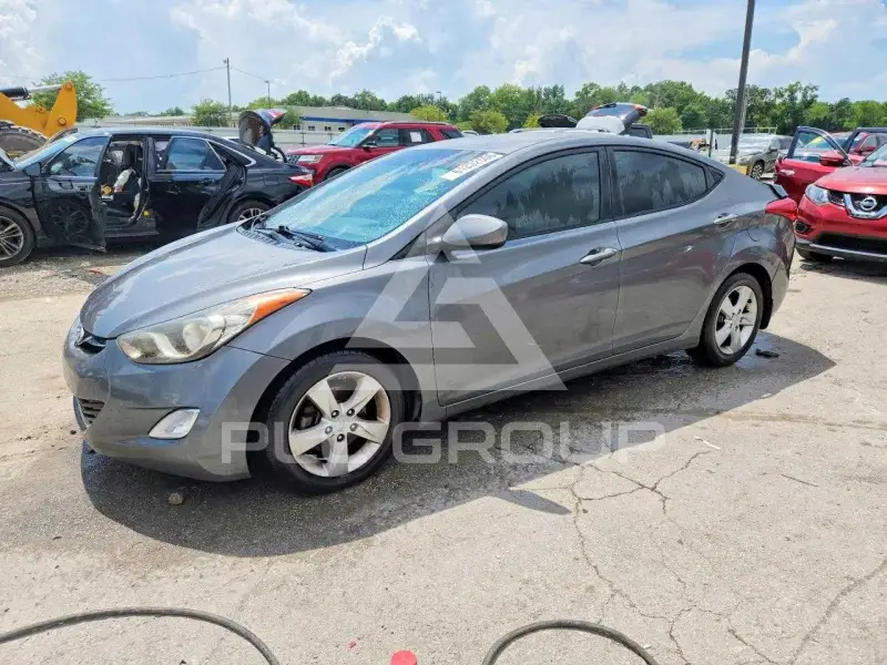2013 Hyundai Elantra фото
