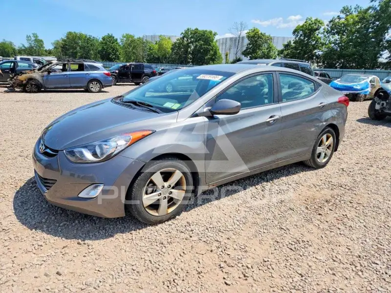 2013 Hyundai Elantra фото
