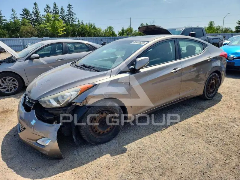 2013 Hyundai Elantra photo