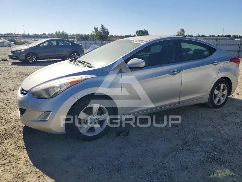 2013 Hyundai Elantra фото