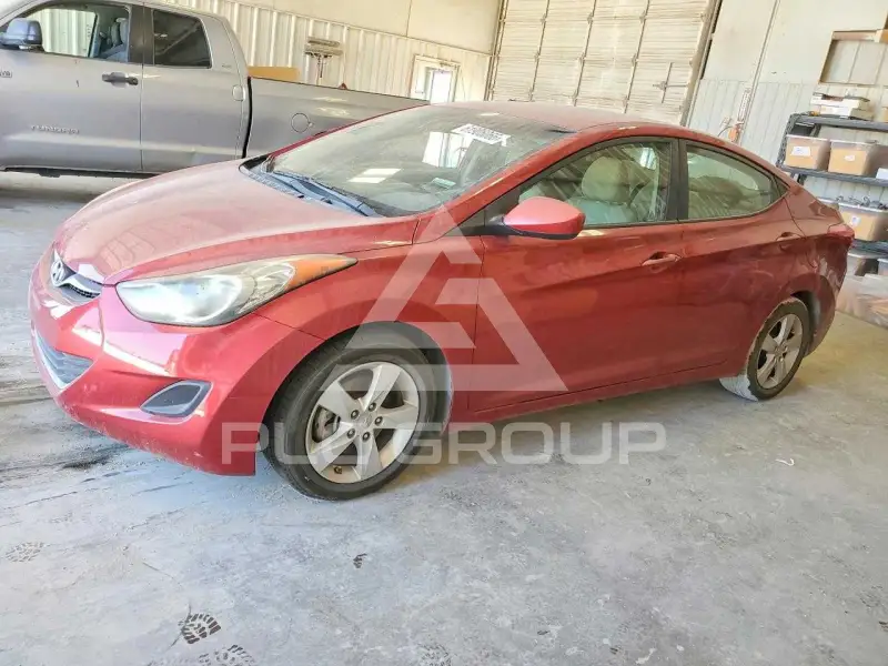 2013 Hyundai Elantra photo