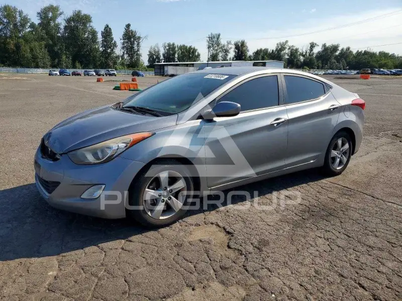 2013 Hyundai Elantra фото