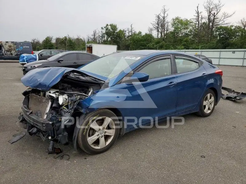 2013 Hyundai Elantra фото