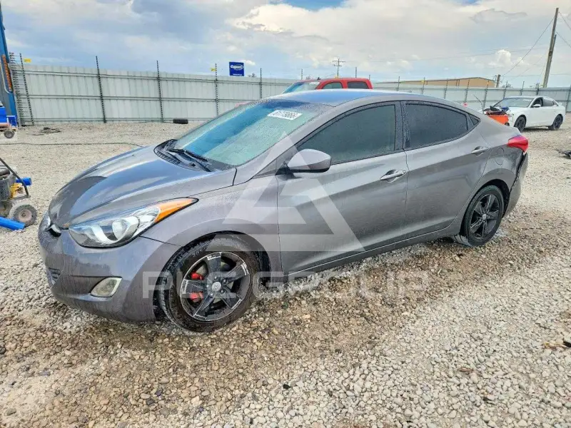 2013 Hyundai Elantra фото
