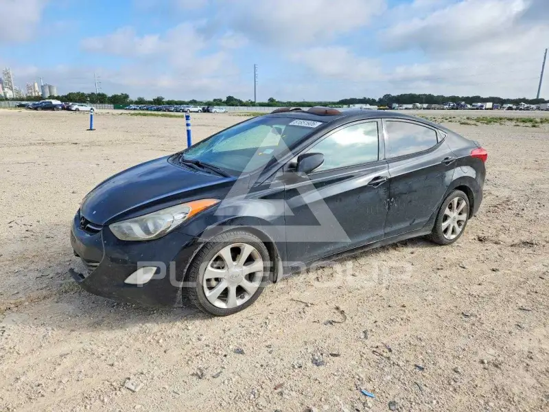2013 Hyundai Elantra фото