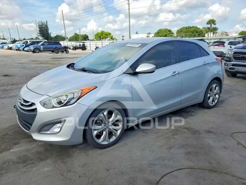 2013 Hyundai Elantra фото