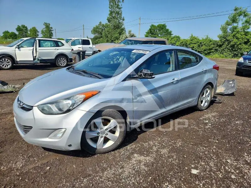 2013 Hyundai Elantra photo