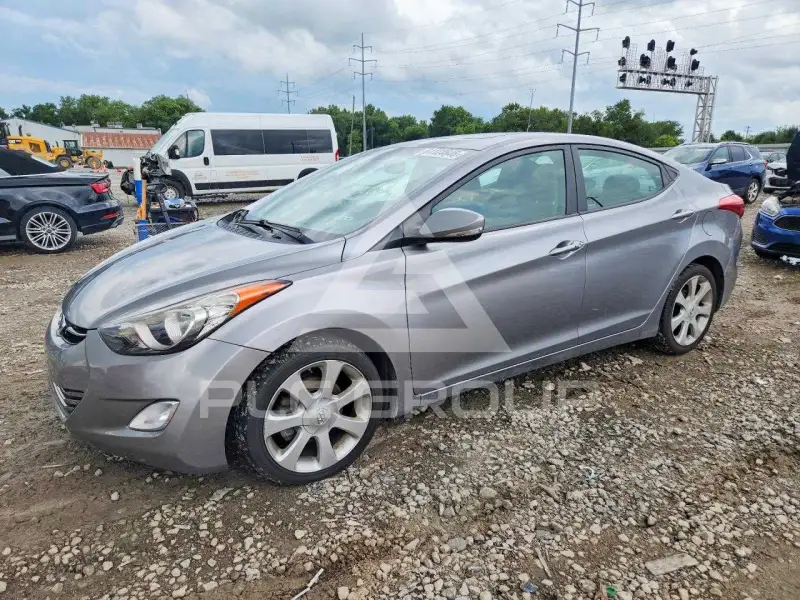 2013 Hyundai Elantra фото