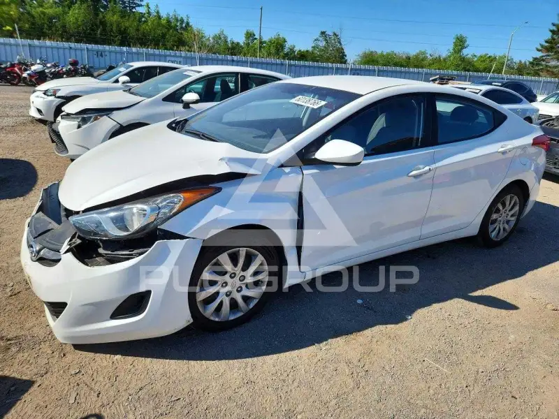 2013 Hyundai Elantra фото