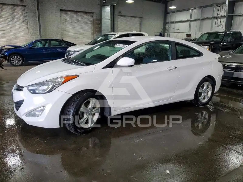 2013 Hyundai Elantra фото