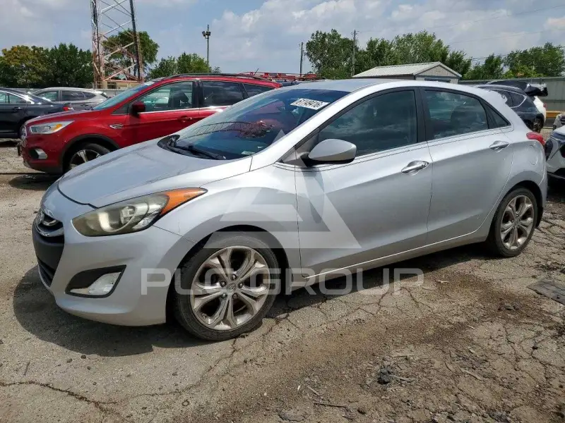 2013 Hyundai Elantra фото