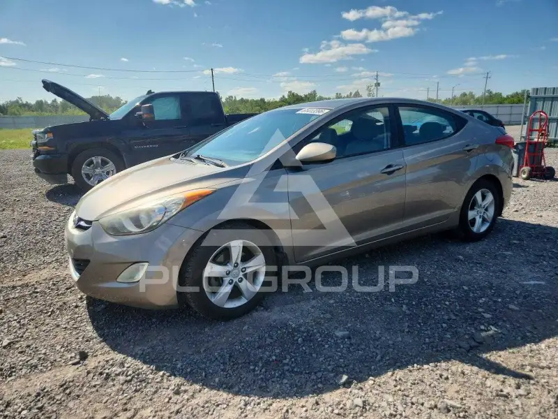 2013 Hyundai Elantra фото