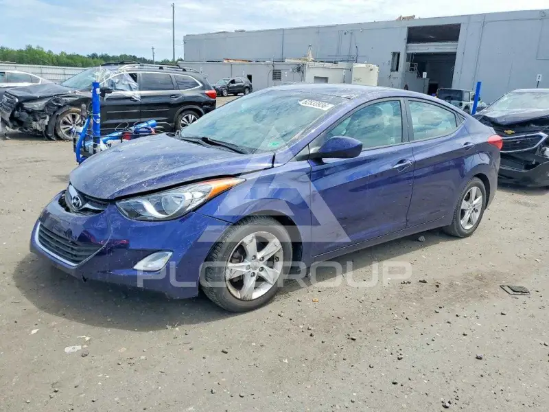 2013 Hyundai Elantra фото