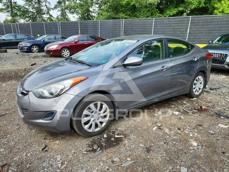 2013 Hyundai Elantra фото