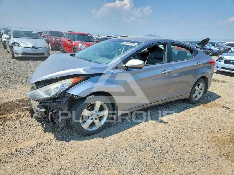 2013 Hyundai Elantra фото