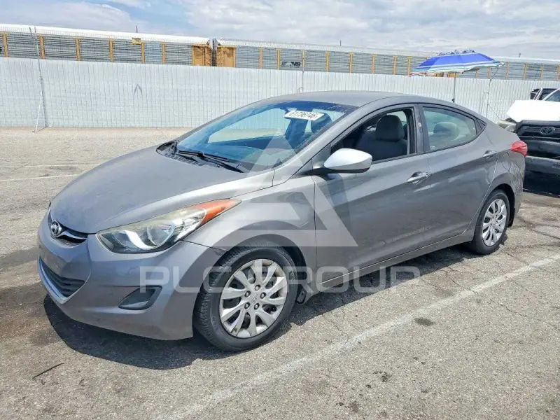 2013 Hyundai Elantra фото