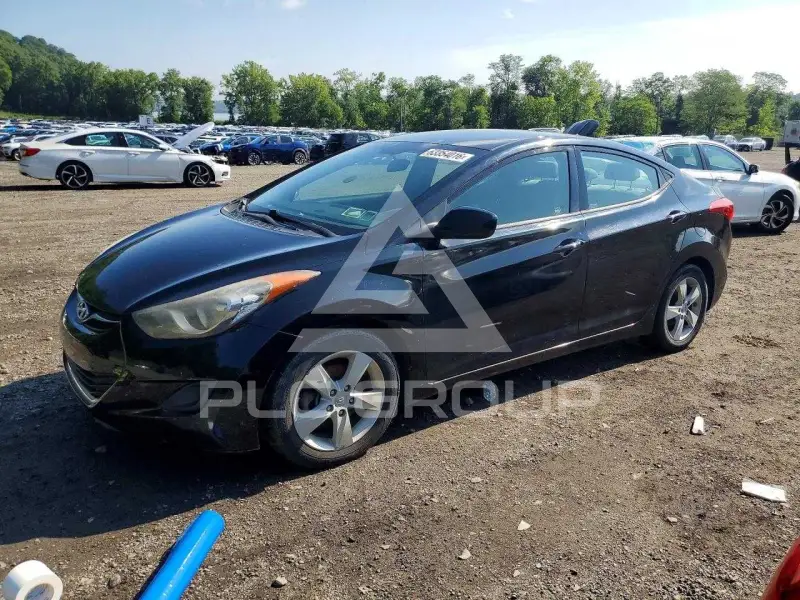 2013 Hyundai Elantra фото