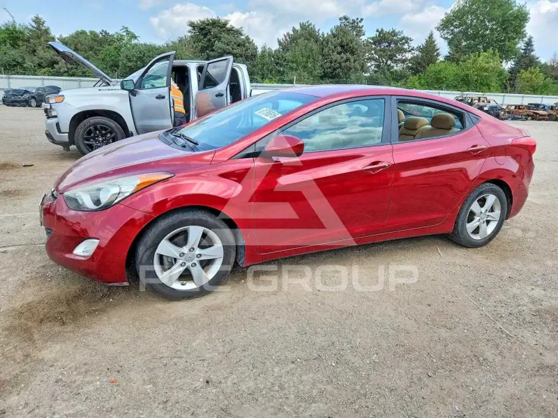 2013 Hyundai Elantra фото